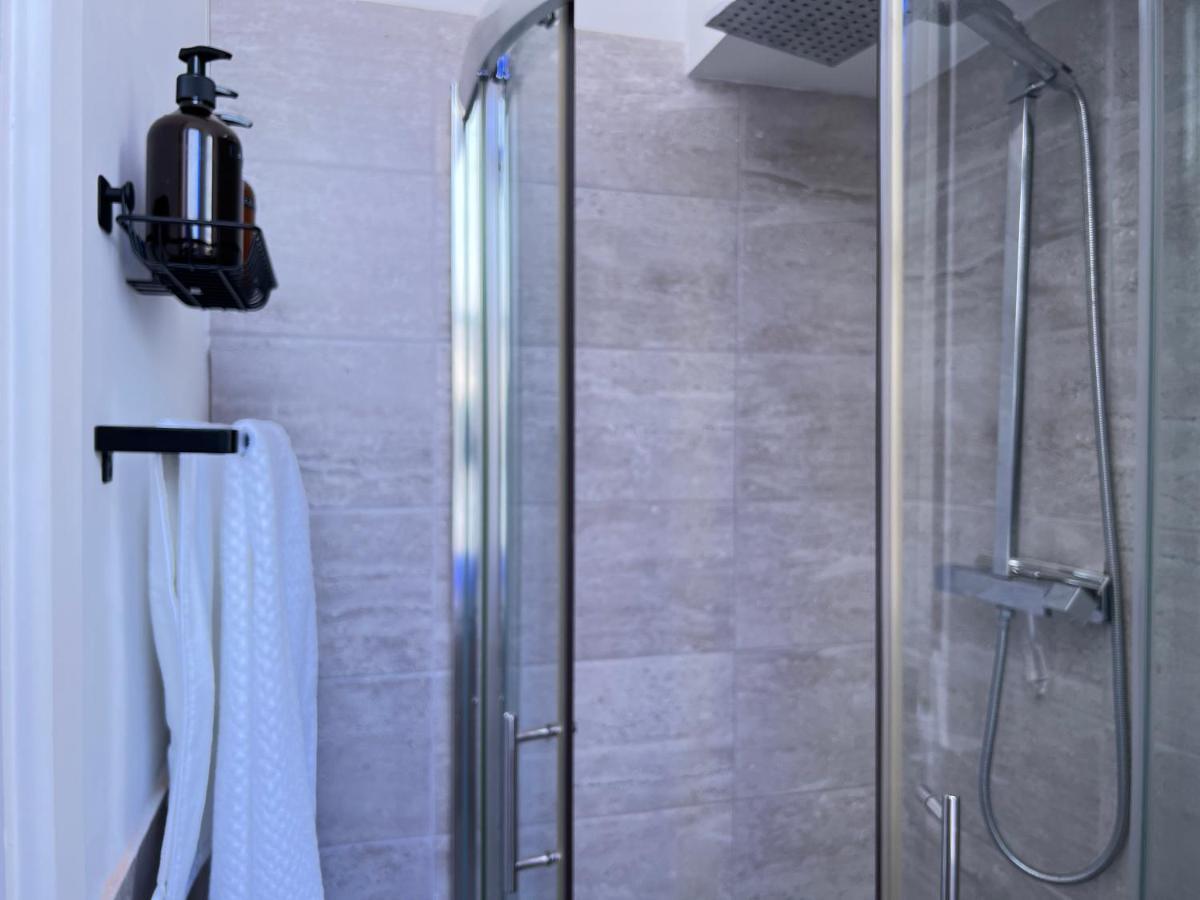 Lovely 1-Bedroom Flat In St Leonards On Sea Ngoại thất bức ảnh
